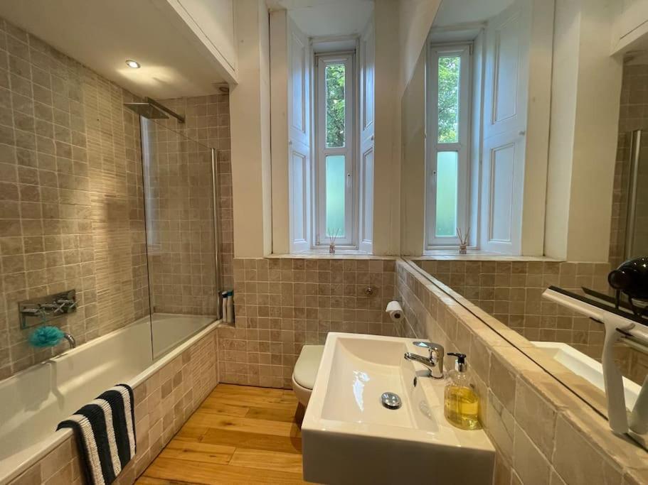 Appartement Stunning West End Flat!